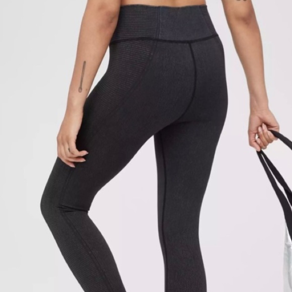 Aerie OFFLINE Seamless Legging - Picture 2 of 5